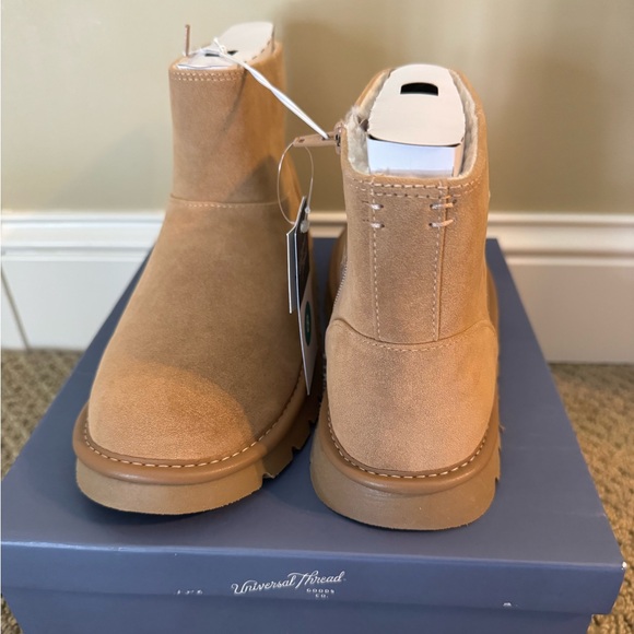Universal Thread Tan Winter Boots - Picture 6 of 7